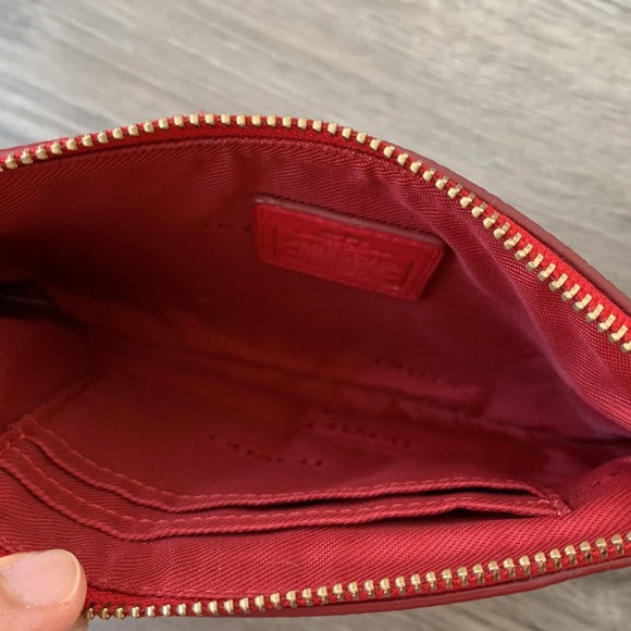 Coach Red Wristlet with gold details - Picture 8 of 9
